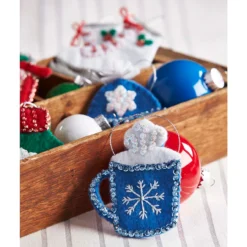 Felt Street Outdoor Fun Felt & Sequin Kit -Toy Store 503203 6 75431.1693457077